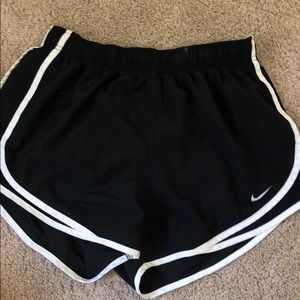 brand new nike shorts ☆